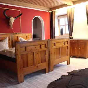 Zum Matthiasl Hotel